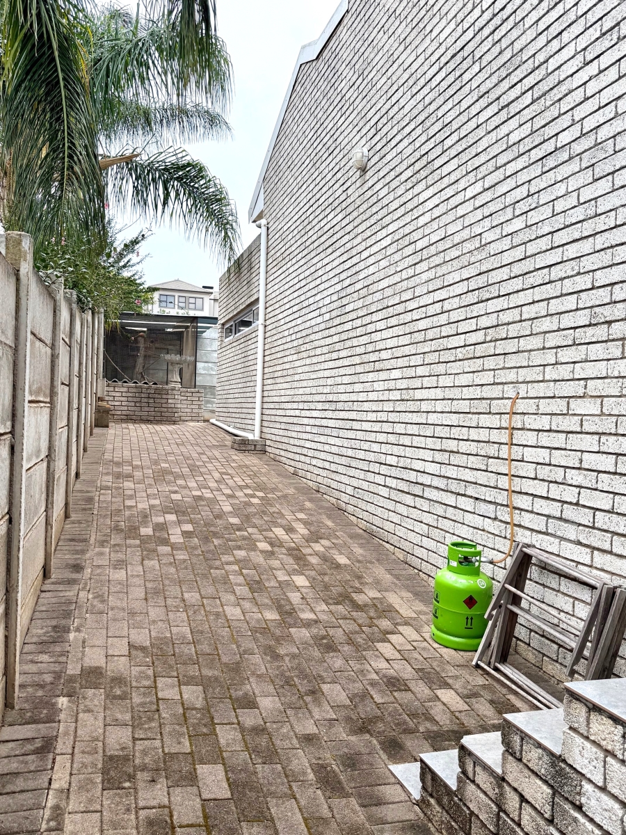 3 Bedroom Property for Sale in Tafelzicht Western Cape